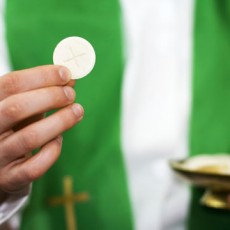 Dėl Pirmosios Komunijos