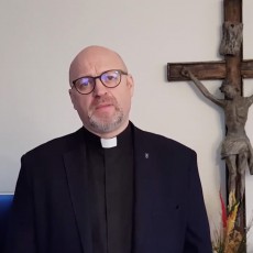 ŠIANDIEN ĮŽENGĖME Į VELYKINĮ KRISTAUS KANČIOS IR PRISIKĖLIMO TRIDIENĮ. KAIP TINKAMAI JĮ IŠGYVENTI?