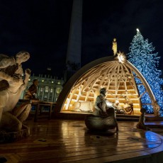 IŠ NAUJO ATRASKIME PRAKARTĖLĖS STAIGMENĄ IR MAŽUMO NUOSTABĄ